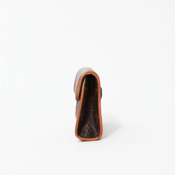 Louis Vuitton Pochette Florentine Crossbody/Waist Bag - Picture 4 of 13